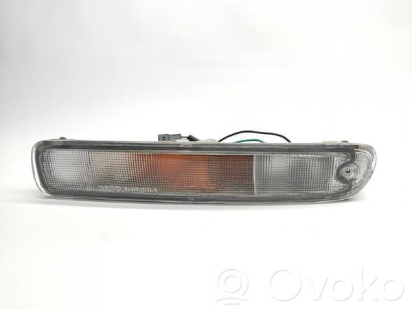 Mazda 323 Posūkis priekinio bamperio 