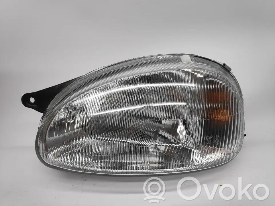 Opel Corsa B Phare frontale 