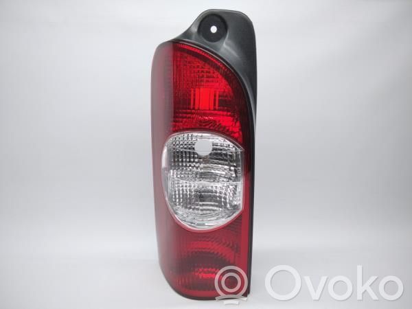 Opel Movano A Takaluukun takavalot 