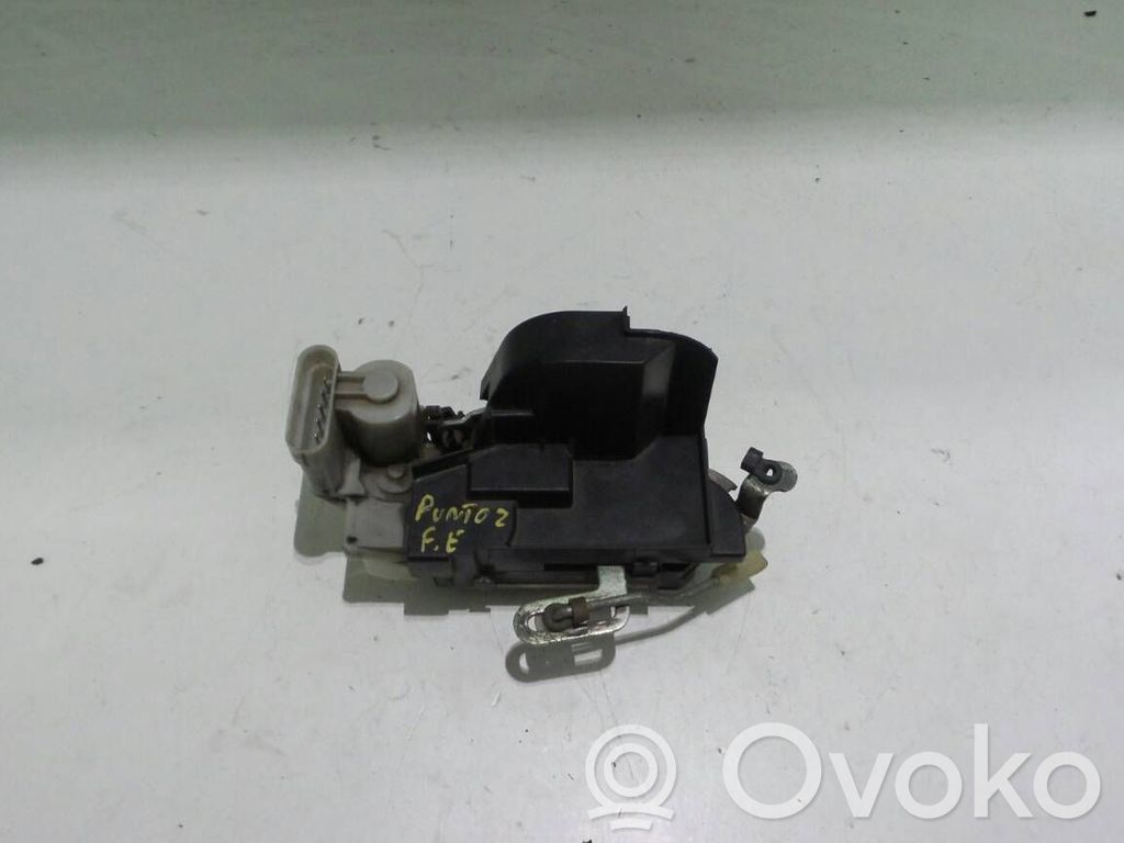 Fiat Punto (188) Front door lock 