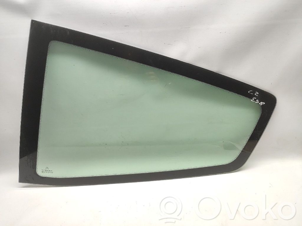 Rear side window   8569CL