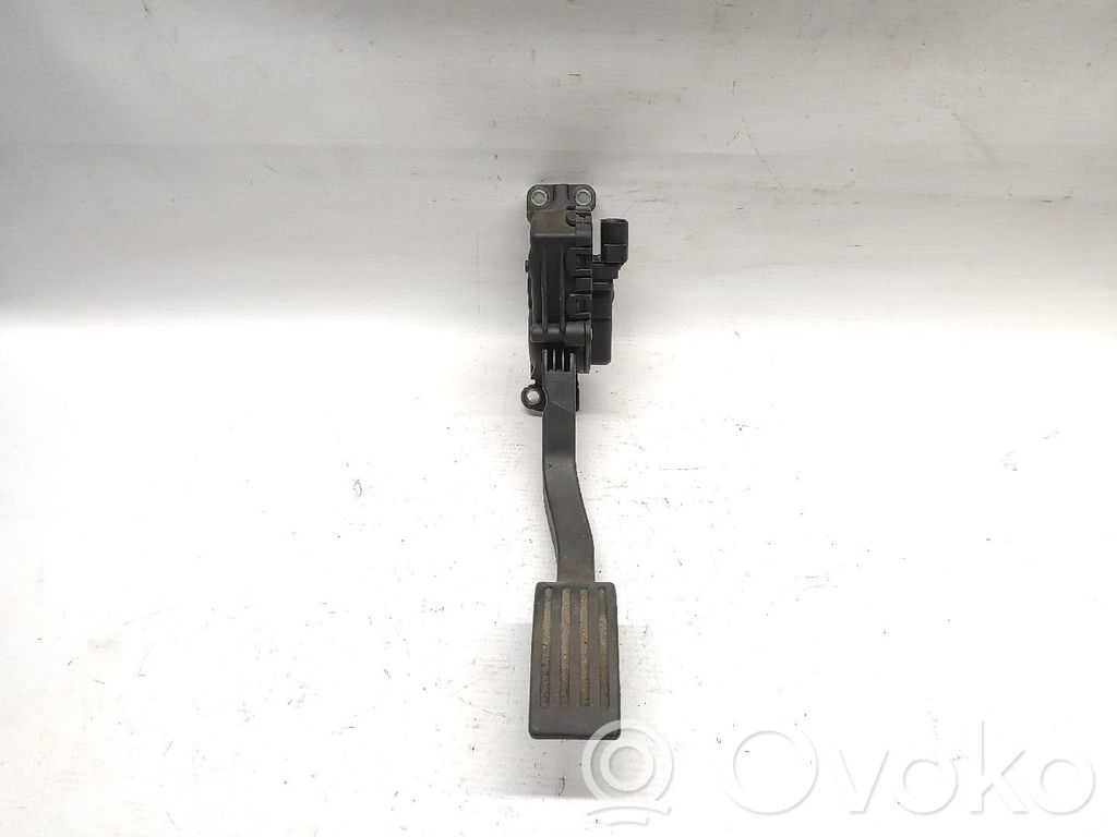 Akseleratora pedālis   3M519F836CE,6PV00864109