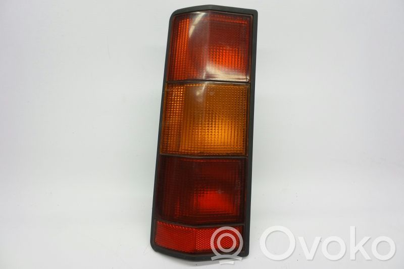 Renault Express Lampy tylnej klapy bagażnika 