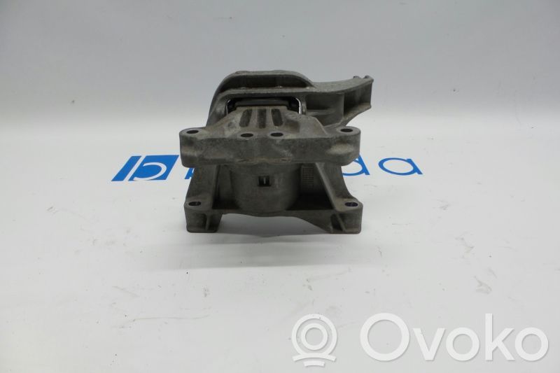 Engine mount bracket   4A103720