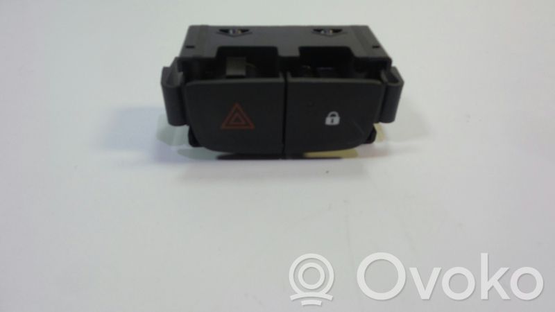 Botón interruptor de luz de peligro   93452316,252106548R,BOTAO4PISCAS