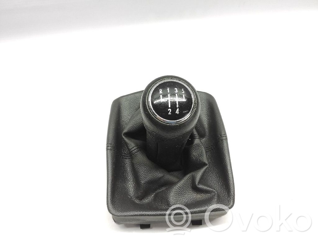Volkswagen Polo IV 9N3 Commutateur / bouton de changement de vitesse 