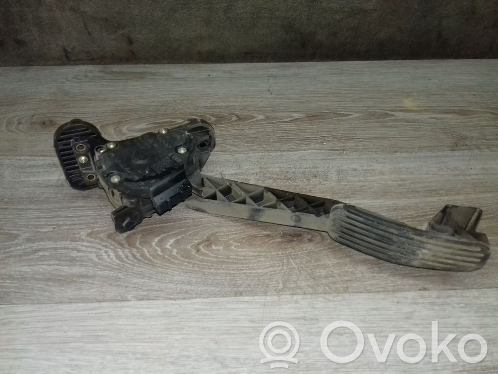 Volvo S80 Kaasupoljin 