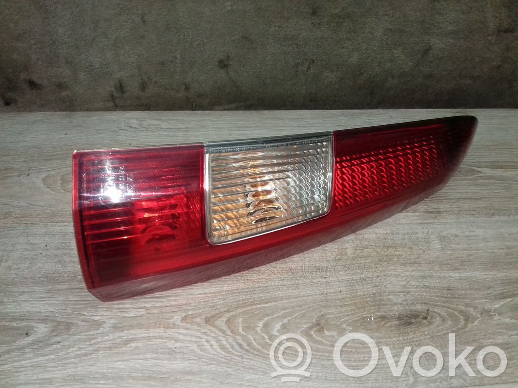 Rear/tail lights   9154494