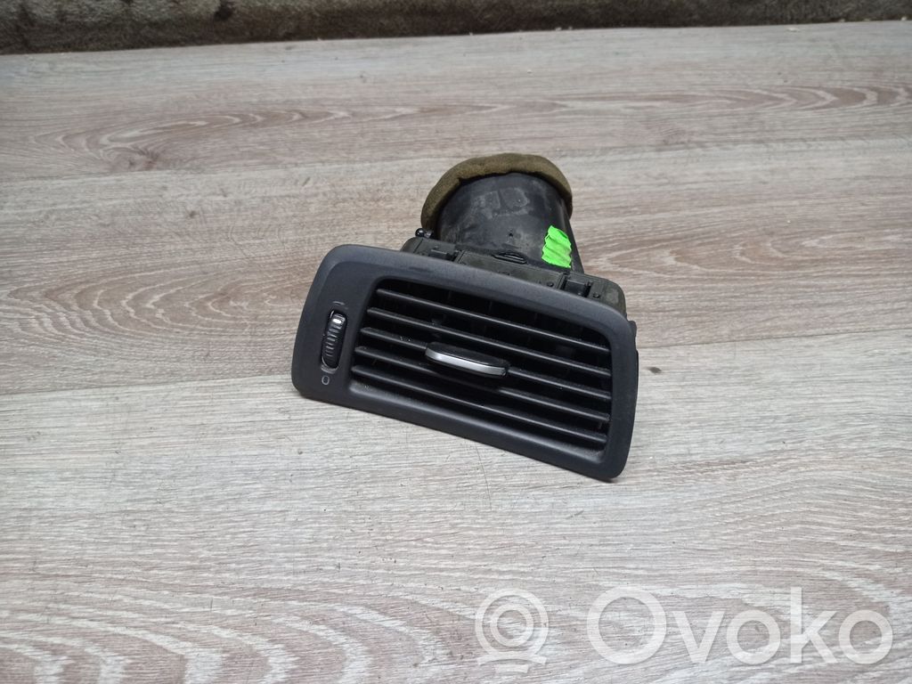 Šoninės oro grotelės   3409375
