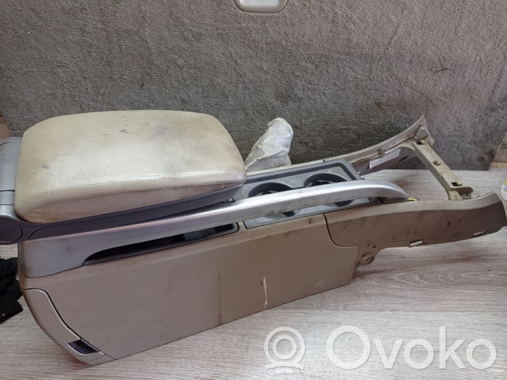 Volvo XC70 Consola central 