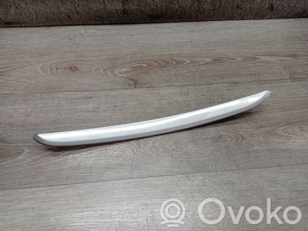 Dashboard glove box trim   9467862
