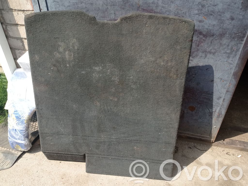 Trunk/boot floor carpet liner   30748321,39999987