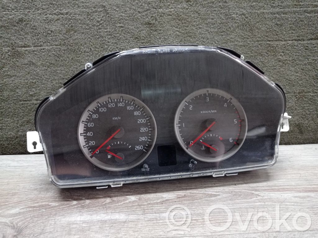 Volvo C30 Speedometer (instrument cluster) 