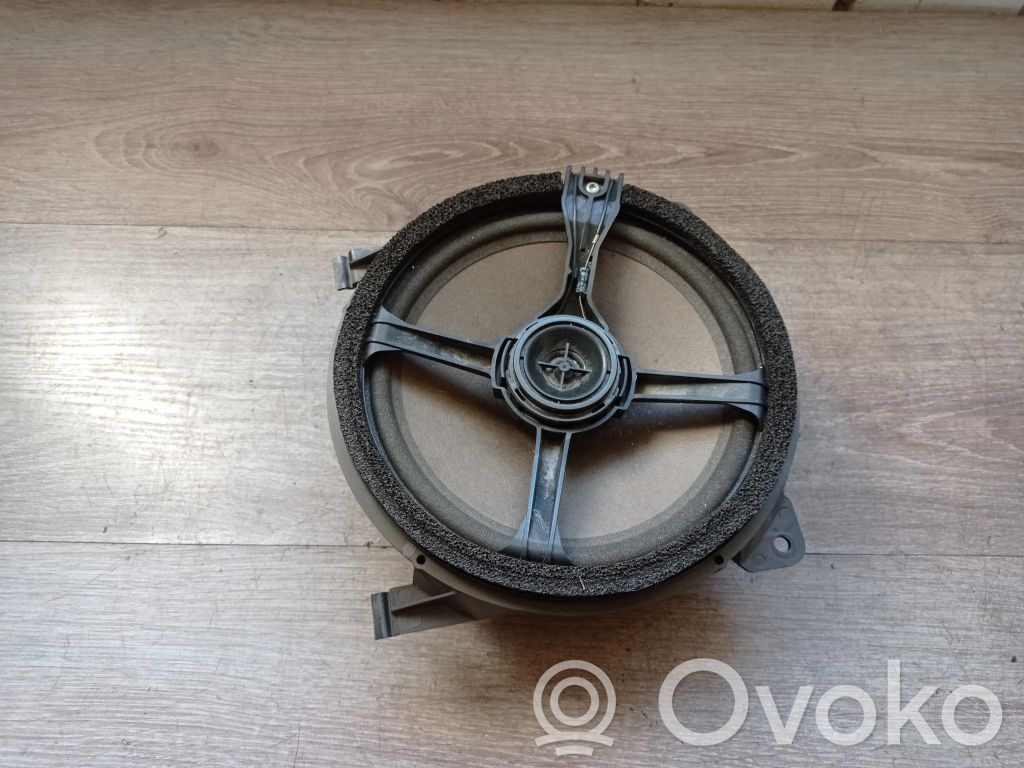 Parcel shelf speaker   8633574