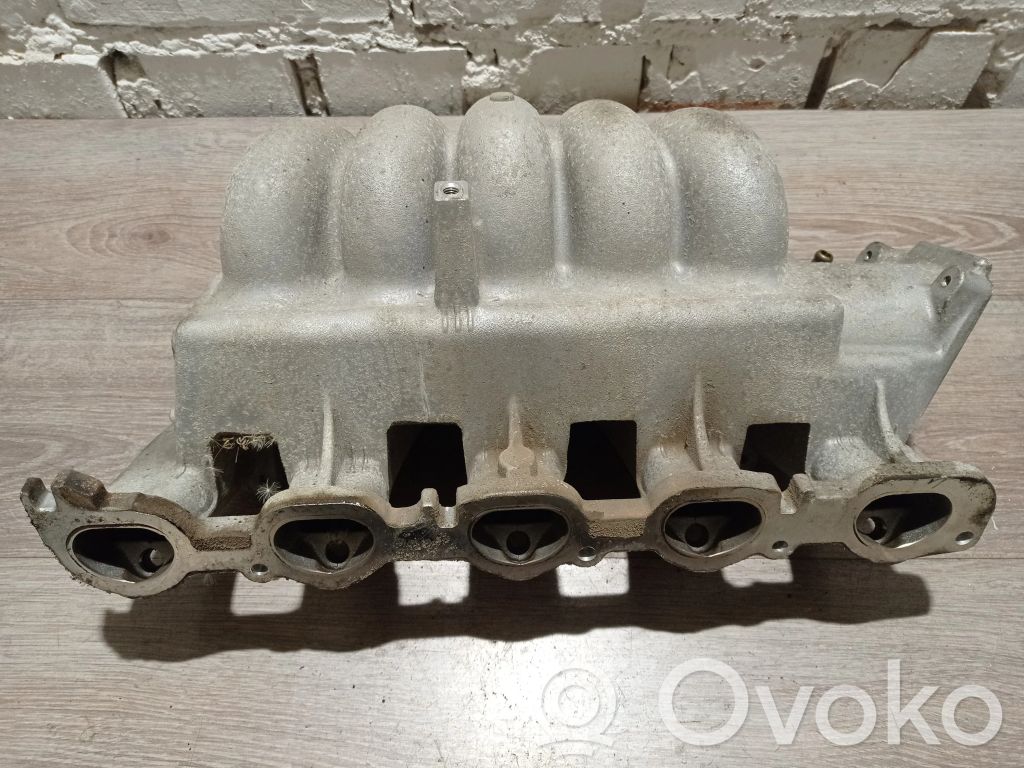 Volvo S60 Colector de admisión 