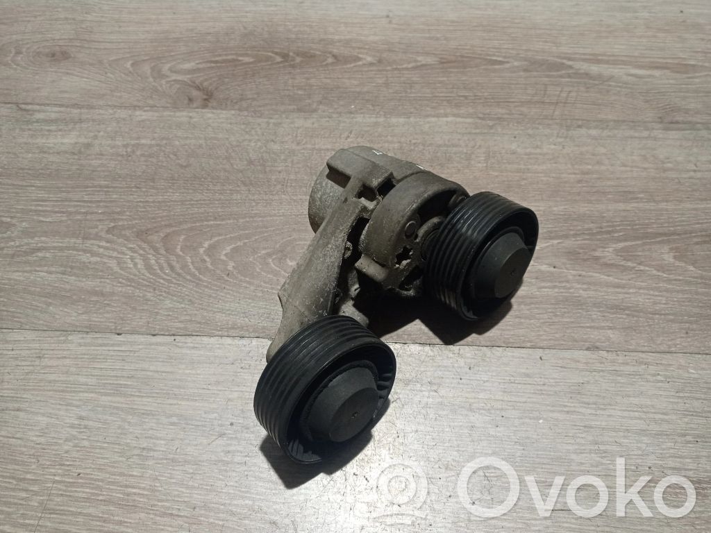 Volvo V70 Generatoriaus diržo įtempėjas 
