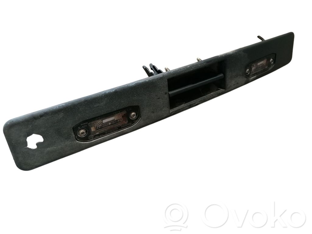 Volvo XC70 Trunk door license plate light bar 