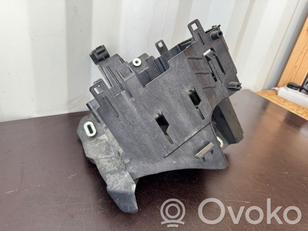 Engine control unit holder   68318605AA