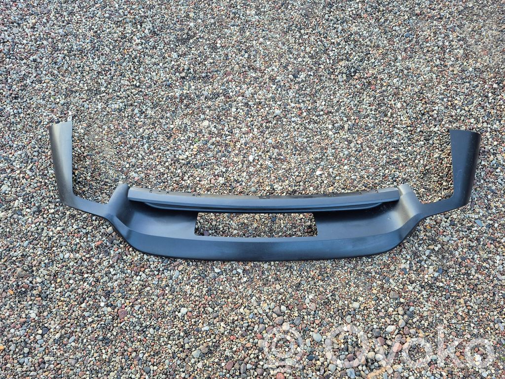 Porsche Cayenne (92A) Moldura inferior del parachoques trasero 