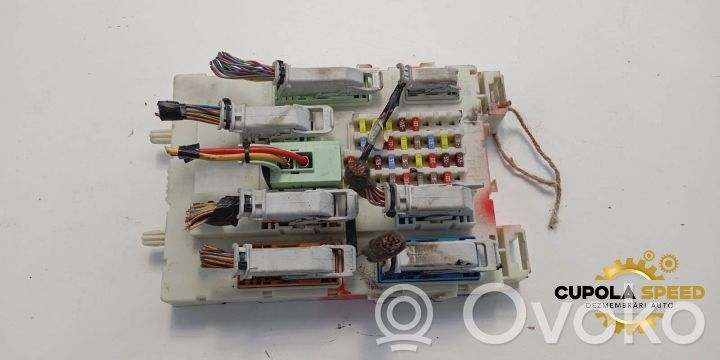Module de fusibles   EM5T14014HGB