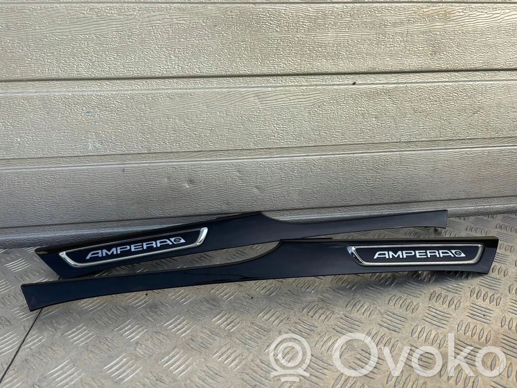 Opel Ampera Moldura de la aleta delantera 