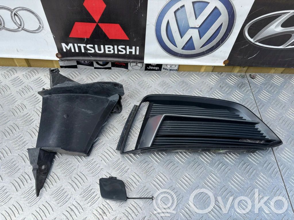 Audi A5 Другая внешняя деталь 