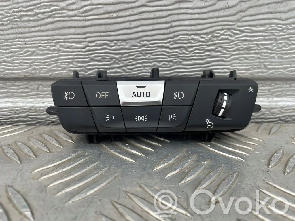 BMW 1 F40 Interruptor de luz 