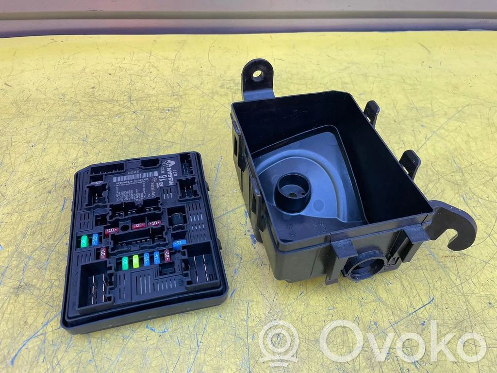 Renault Megane E-Tech Fuse box set 