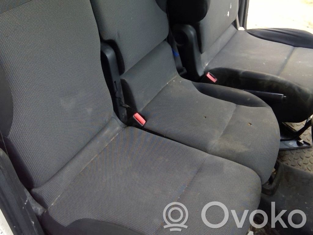 Citroen Berlingo Kaksoisetuistuin 