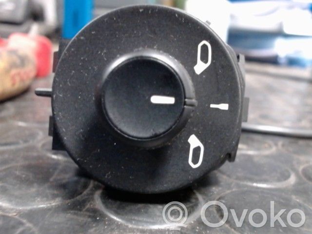 Citroen C4 Cactus Wing mirror switch 