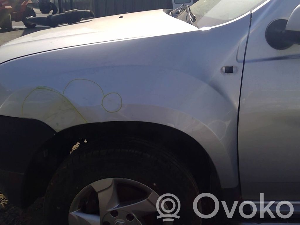 Dacia Duster Sparnas 