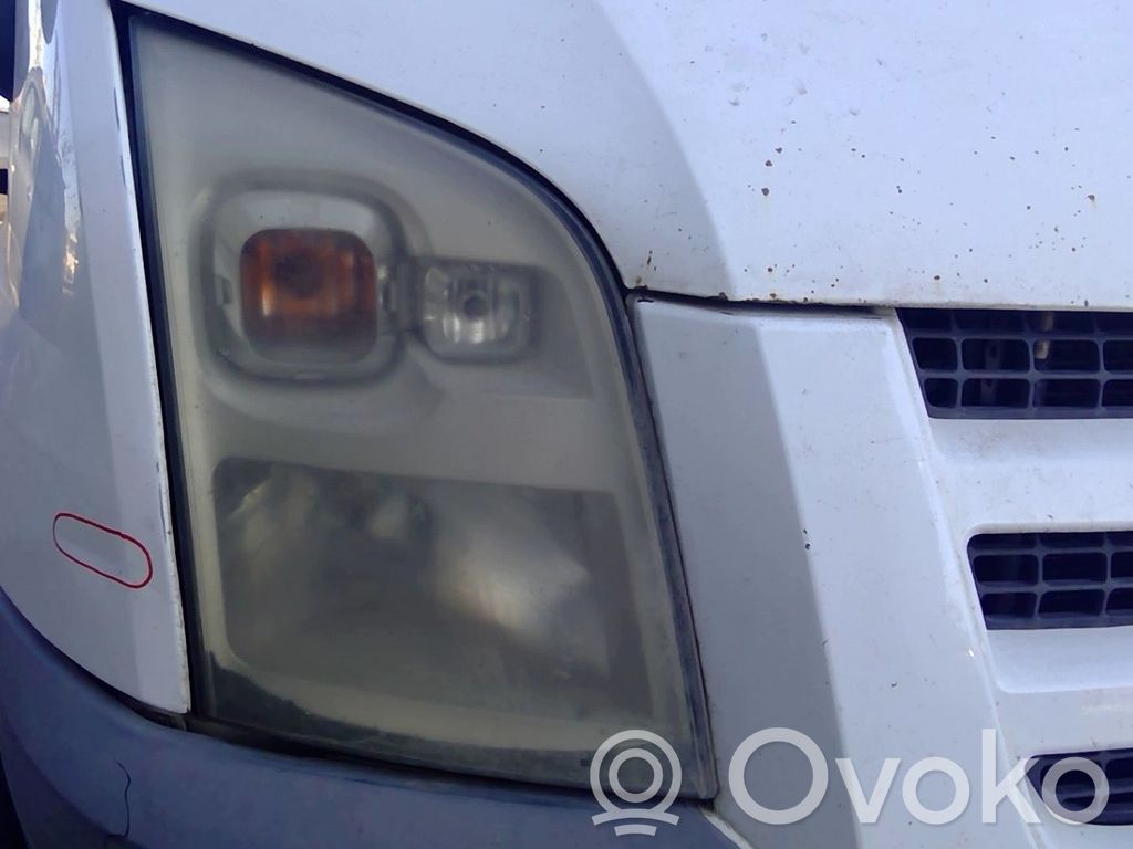 Headlight/headlamp   1684408