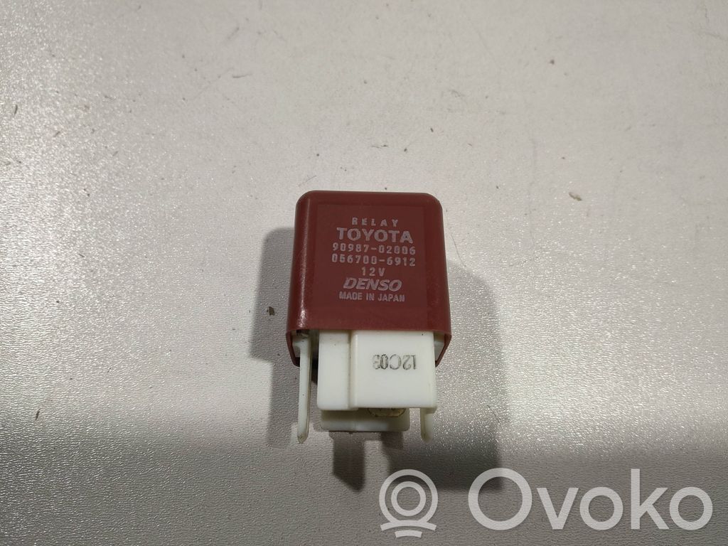 Toyota Hilux (N140, N150, N160, N170) Other relay 
