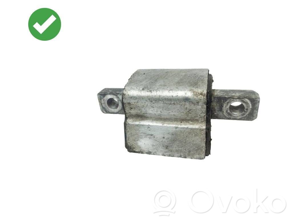 Mercedes-Benz SLK R171 Engine mount bracket 
