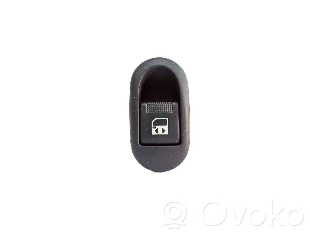 Peugeot 1007 Interruptor del elevalunas eléctrico 