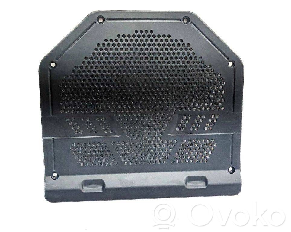Cache enceinte centrale   4913631820,6945419