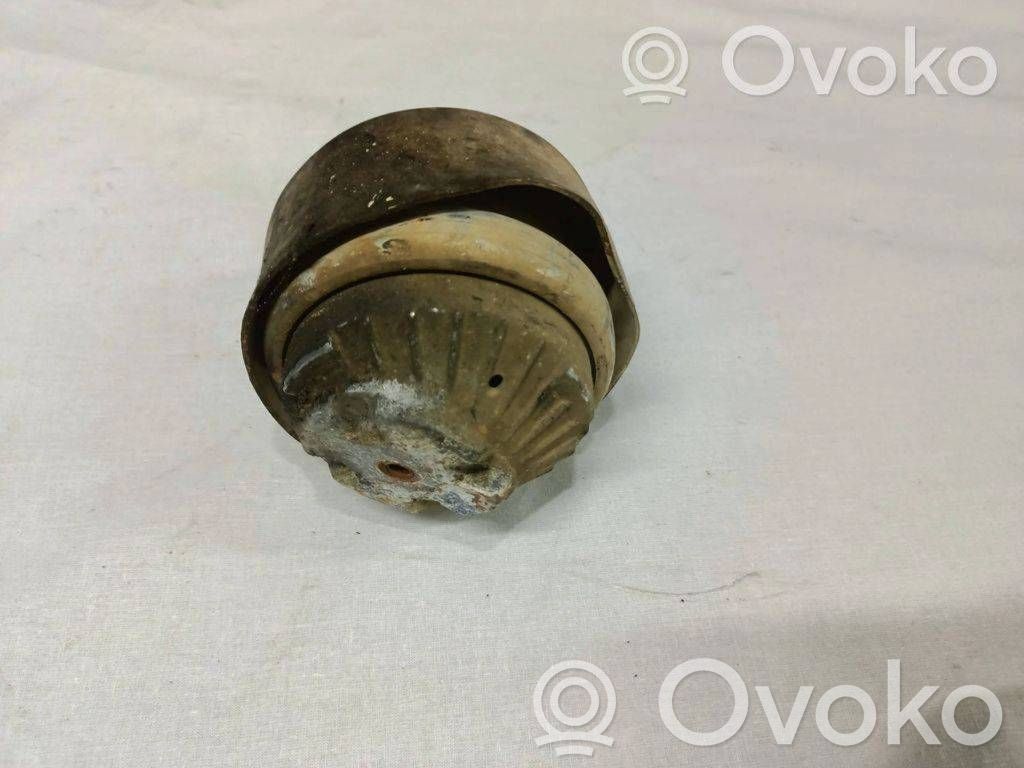 Mercedes-Benz E W211 Engine mount bracket 