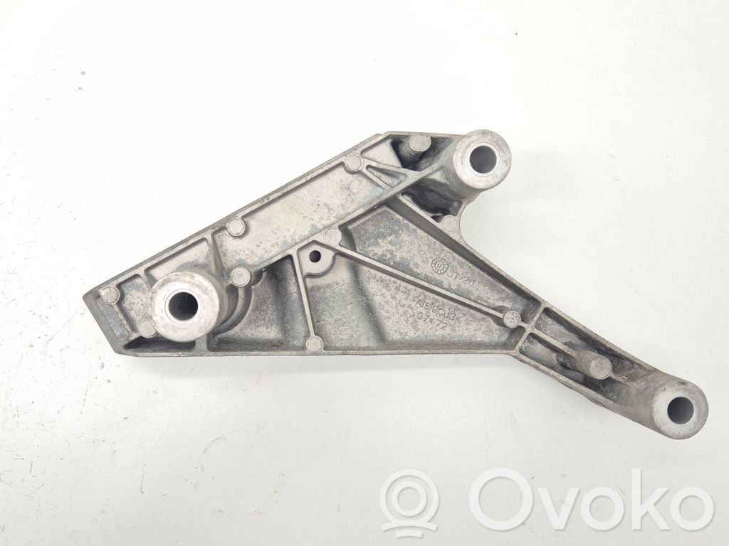 Opel Insignia B Engine mounting bracket 