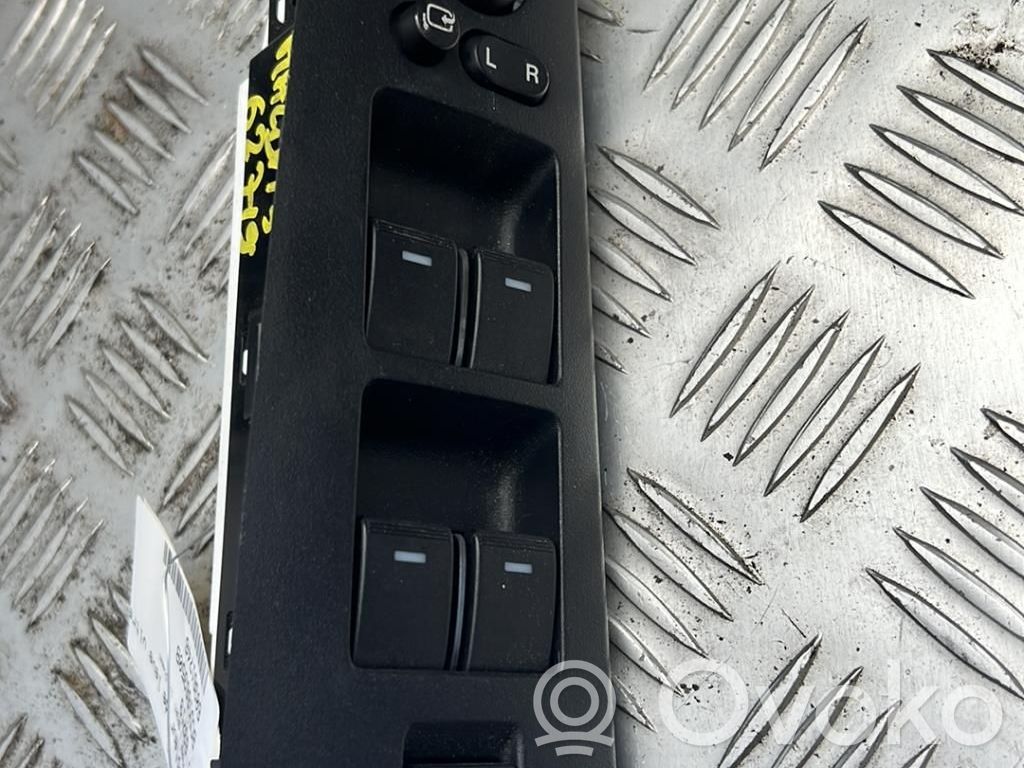 Electric window control switch   BCD166350B