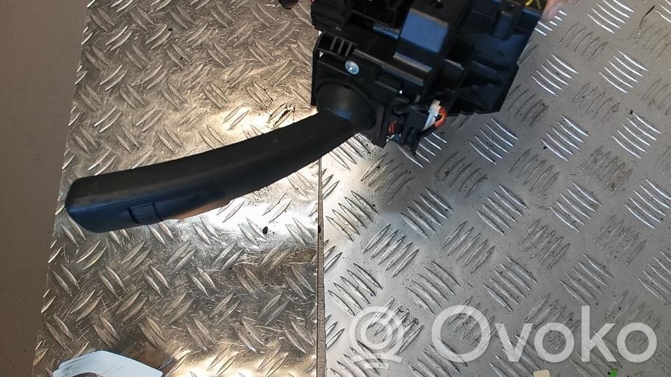 Volvo XC70 Palanca de intermitentes 