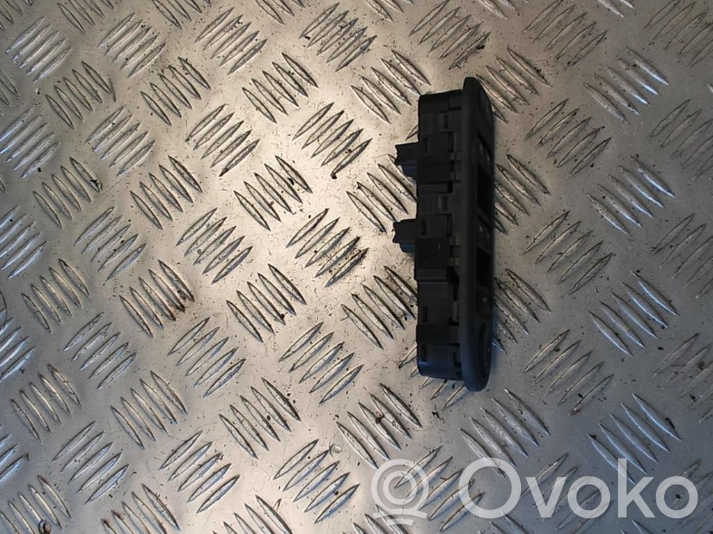 Citroen C5 Electric window control switch 
