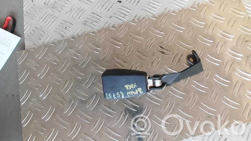 BMW 3 E46 Hebilla del cinturón de seguridad trasero 