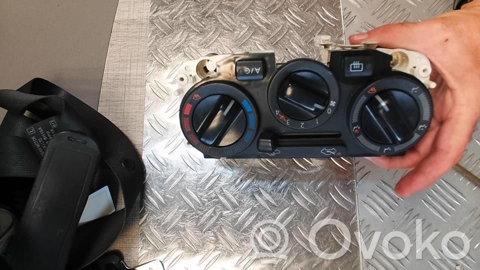 Nissan Note (E11) Climate control unit 