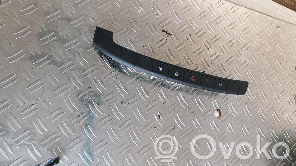 Fiat Tipo Botón interruptor de luz de peligro 