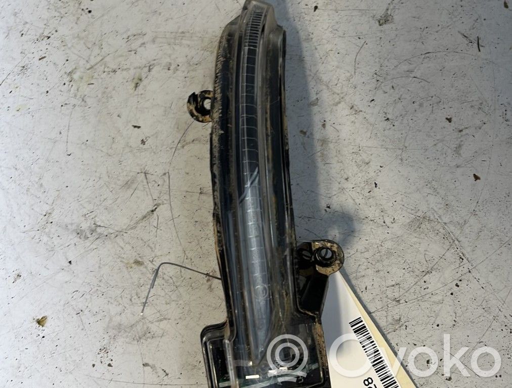 Front indicator light   30087923