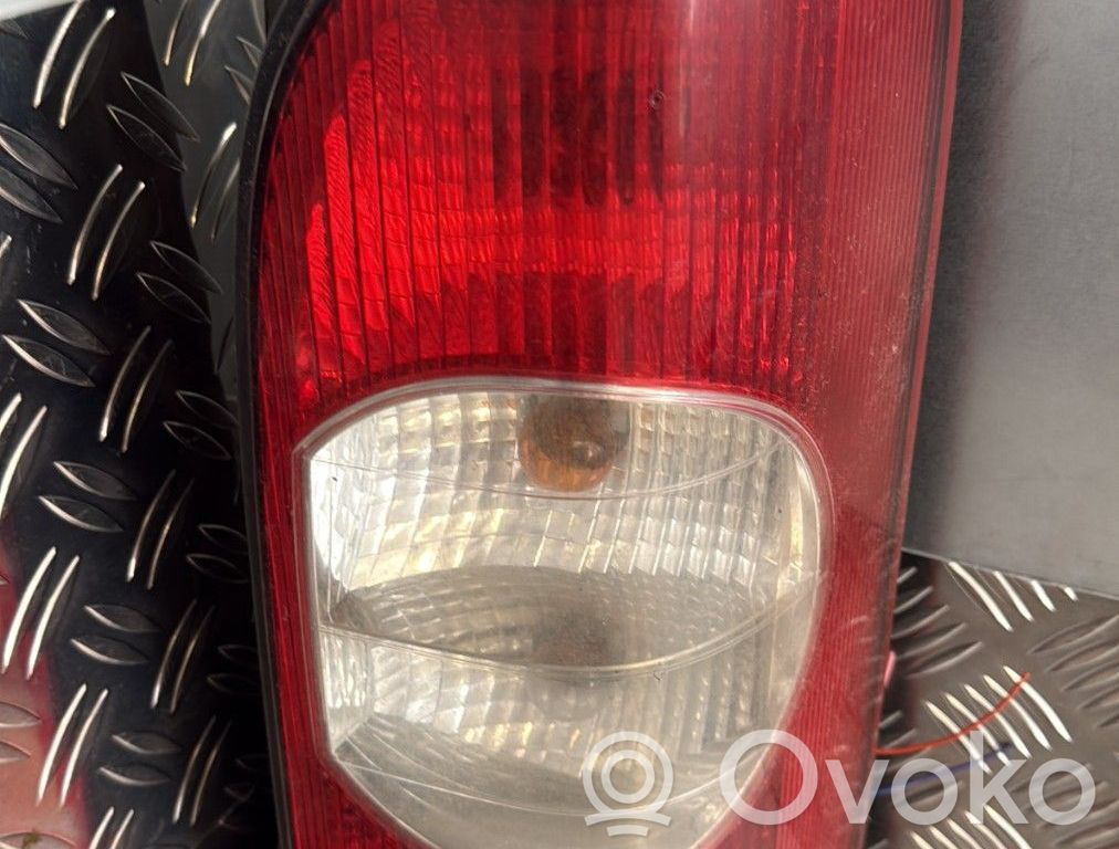 Nissan Interstar Lampa tylna 
