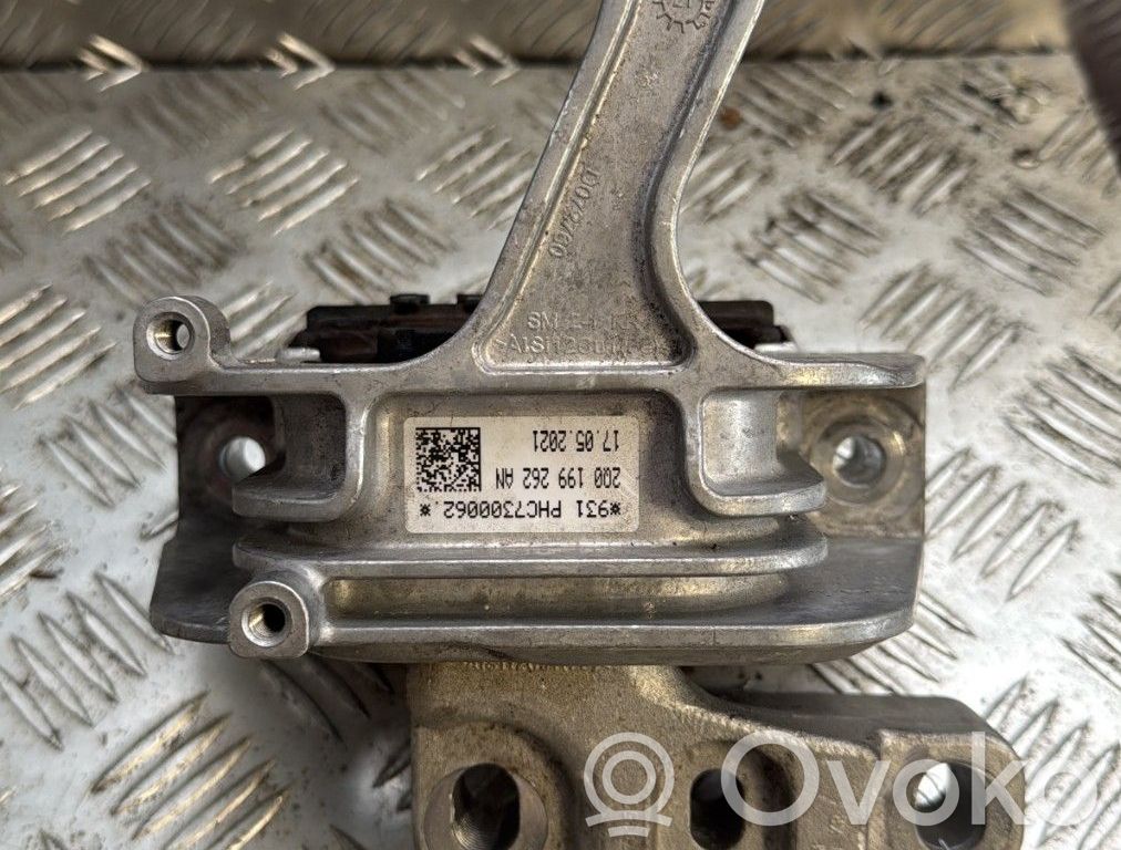Volkswagen T-Cross Engine mount bracket 