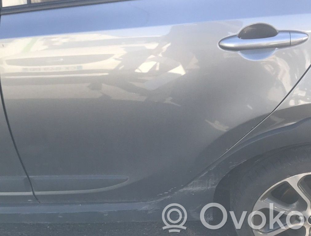 KIA Picanto Puerta trasera 