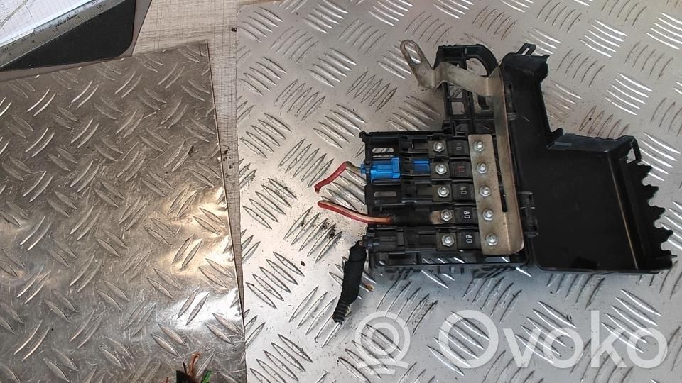 Opel Corsa D Módulo de fusible 