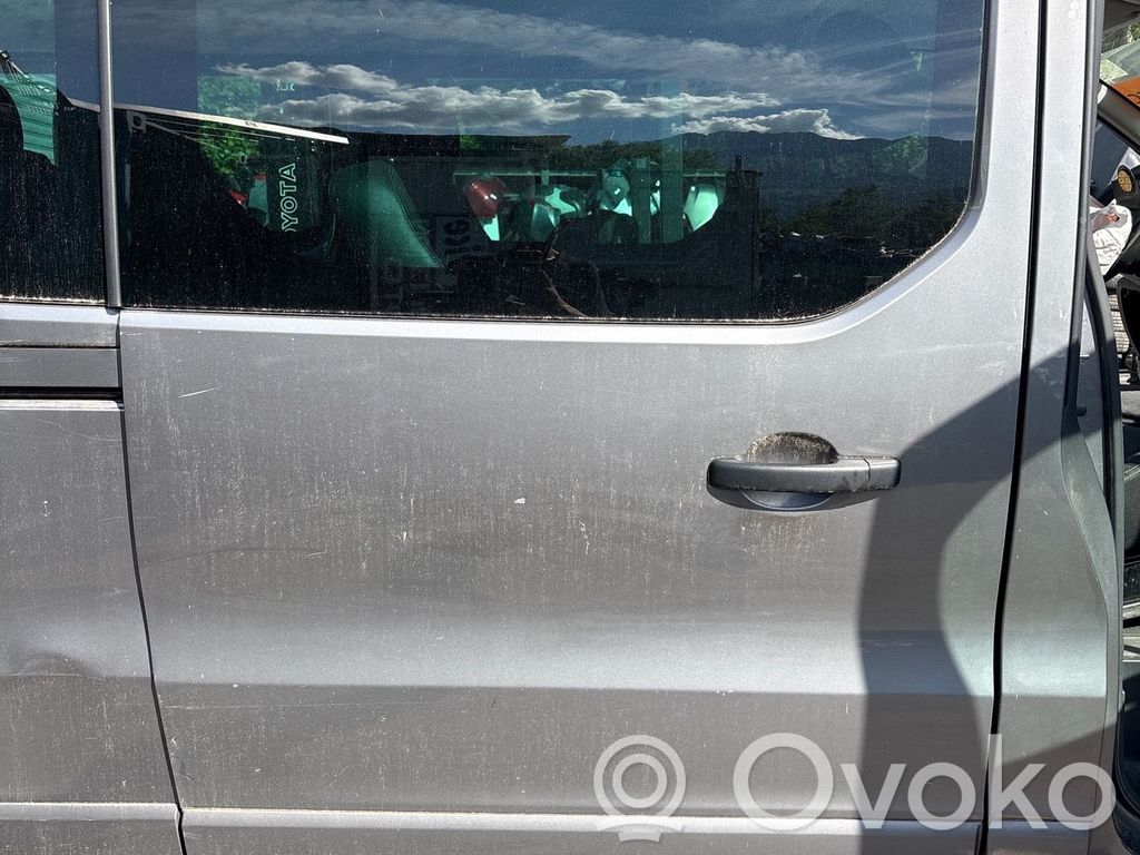 Opel Vivaro Side sliding door 